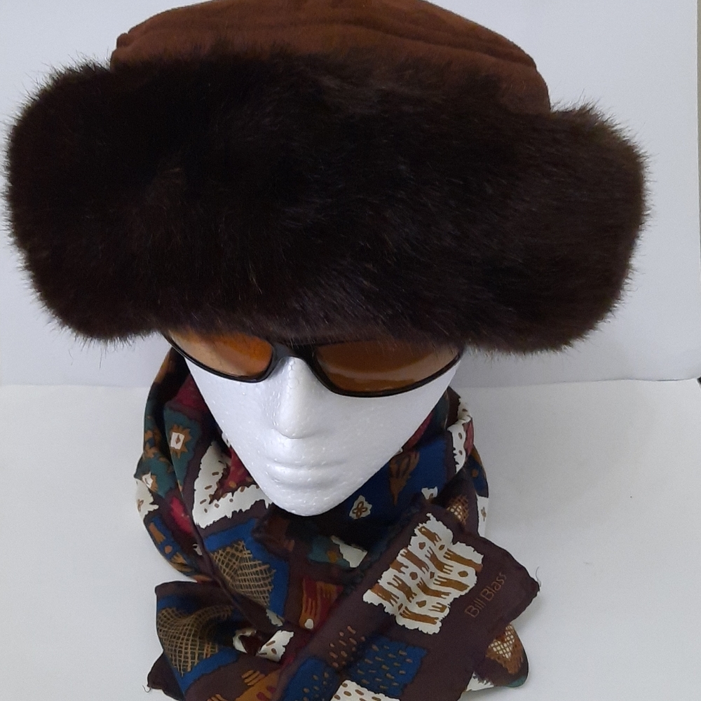Hat with Faux Fur & Suede